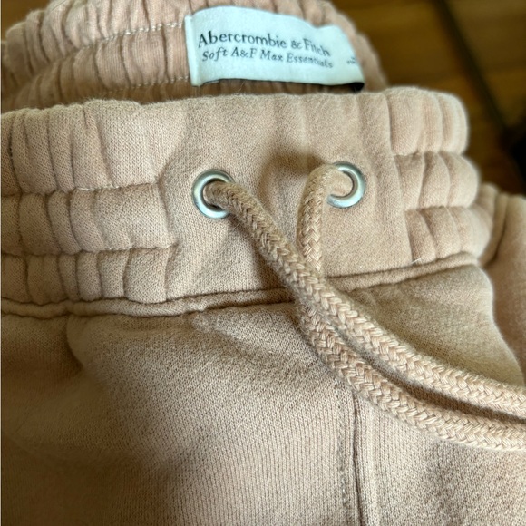 Abercrombie & fitch sweatpants - Picture 4 of 4